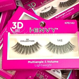 5 X Lot i-ENVY 3D False Eyelashes Style #142. Lot of 5